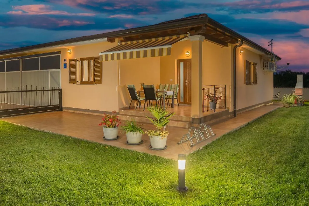 Villa Gracia Sveti Lovreč Pazenatički 0*,  Chorwacja
