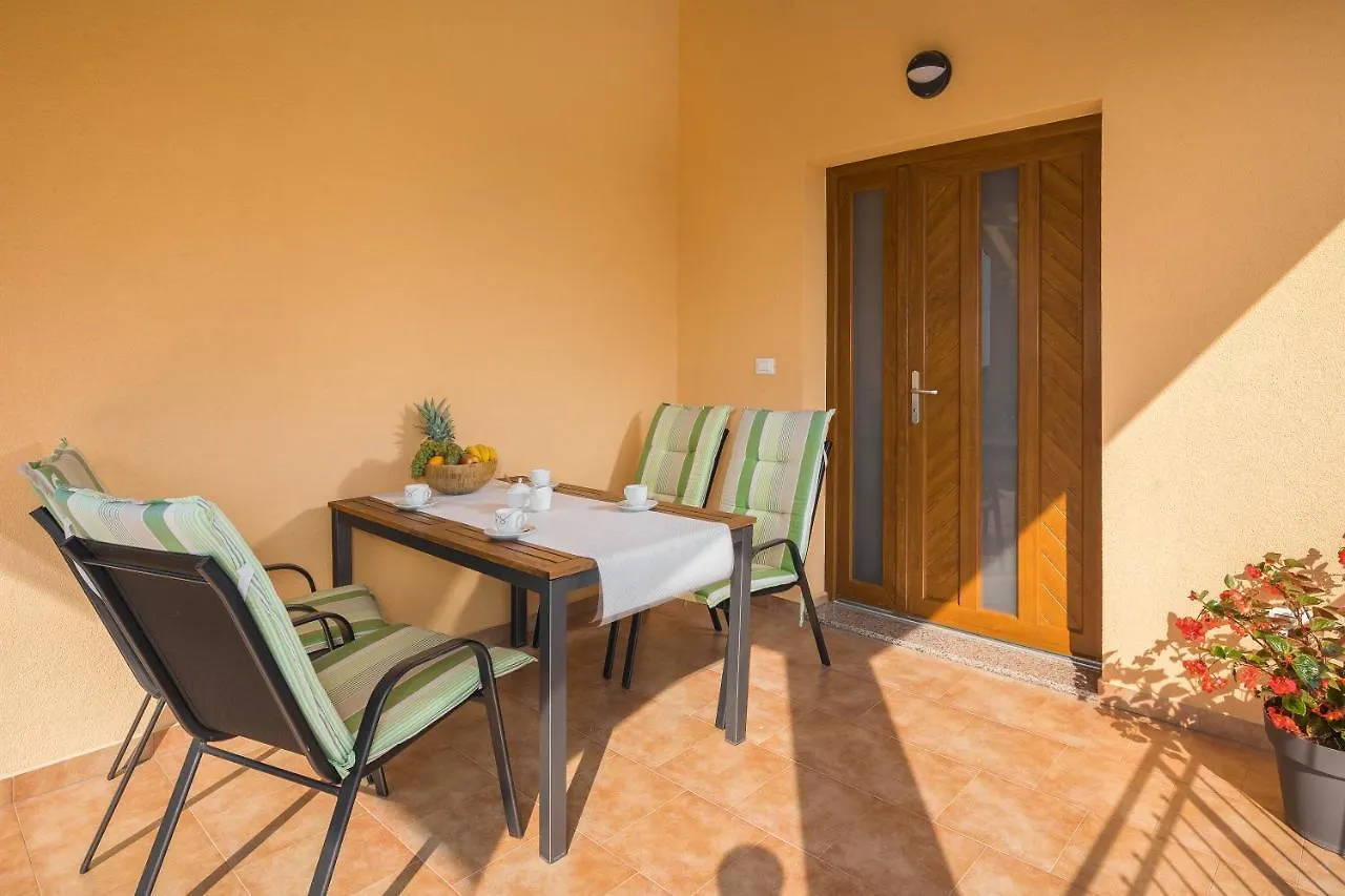 Villa Gracia Sveti Lovreč Pazenatički
